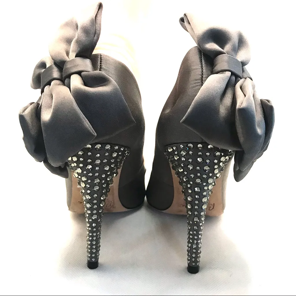 BOURNE ENGLAND GRAY SATIN BOW DETAIL SHOES WITH RHINESTONE HEELS (37) Size 6 - Image 8