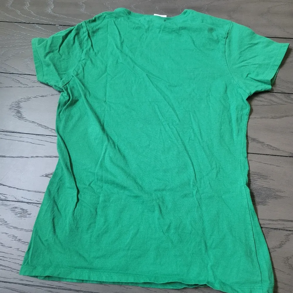 Disney Dopey snow white dwarves shirt size small - Image 3