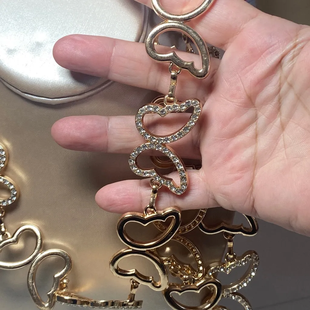 Vintage 90’s Gold Tone Belt With Butterflies Adjustable Approximately 32 - Image 14