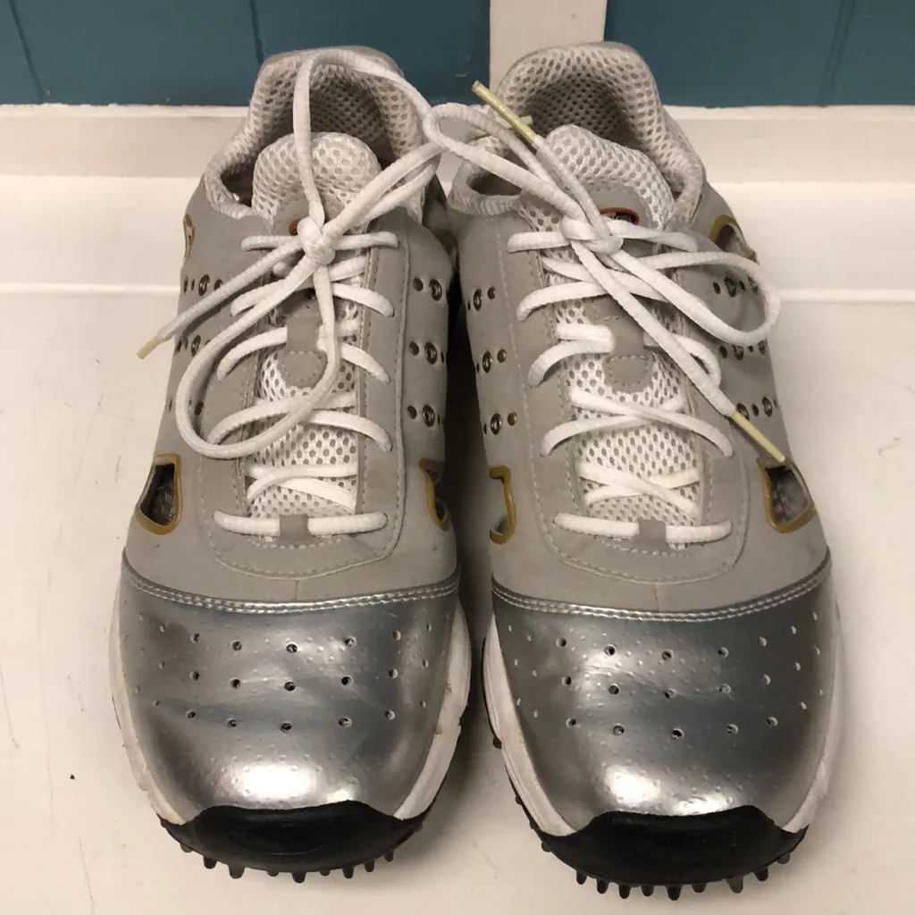 Adidas Climacool Women's Size 8.5 Gray Silver Lace Up Spike‎ Golf Shoes 737189 - Image 2