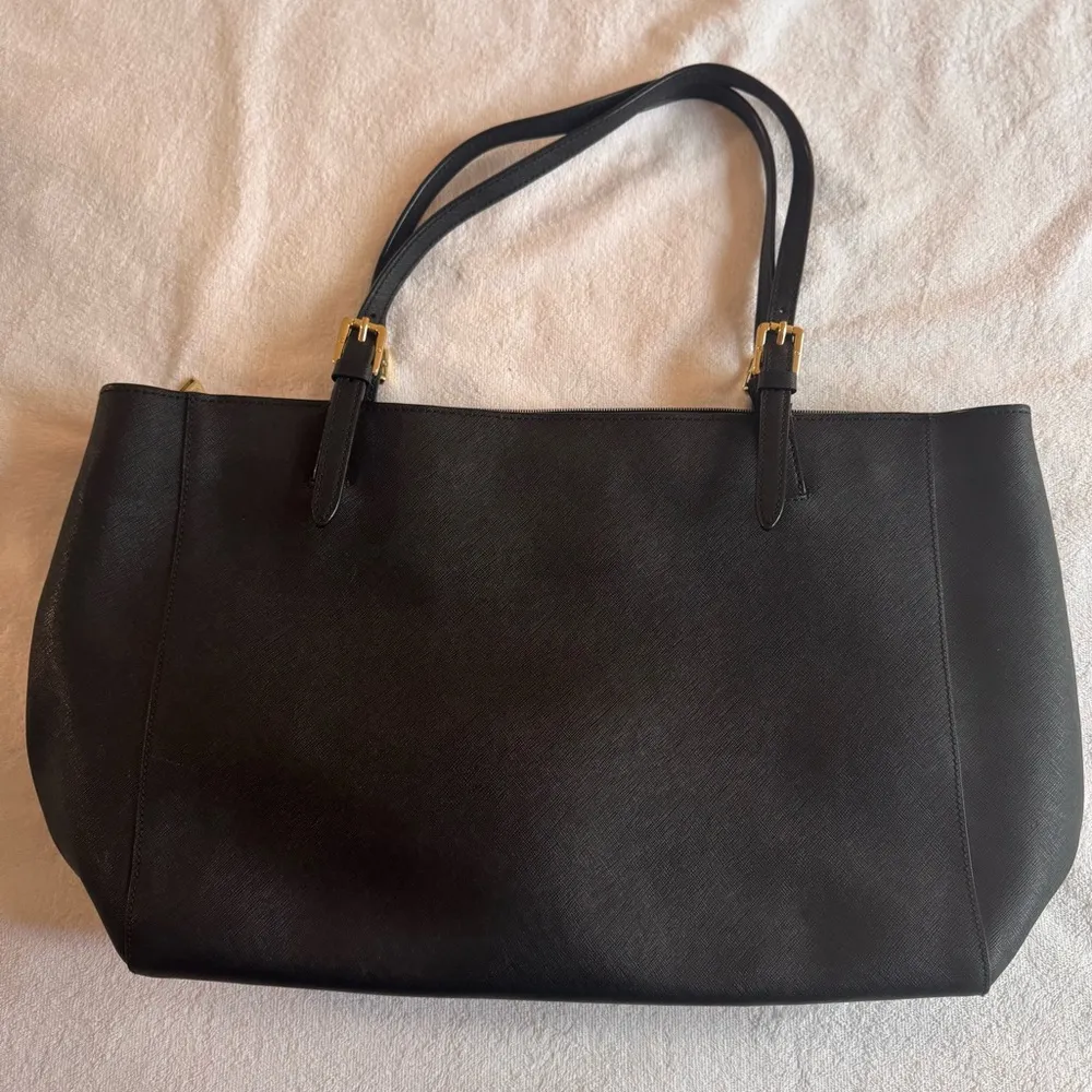 Emerson Saffino black leather buckle tote - Image 4