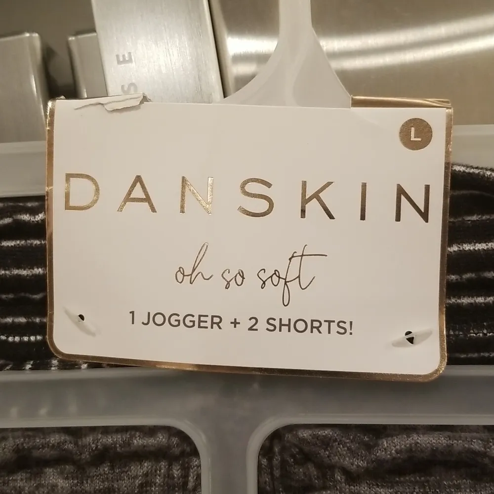 💕DANSKIN💕 PJ Jogger & Shorts (3 Piece Set) L NWT - Image 6