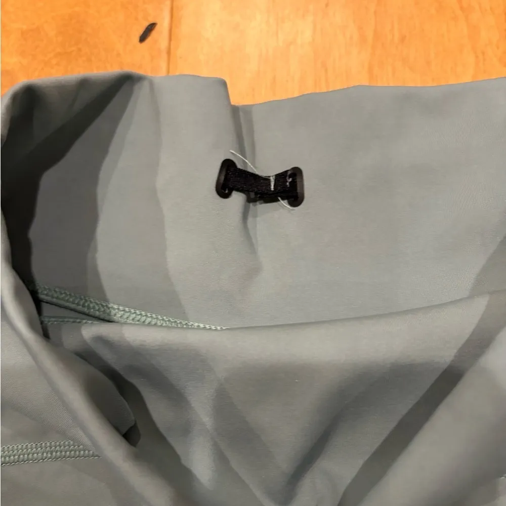 Virus multiverse tech athletic shorts seafoam green sz XS - Image 6