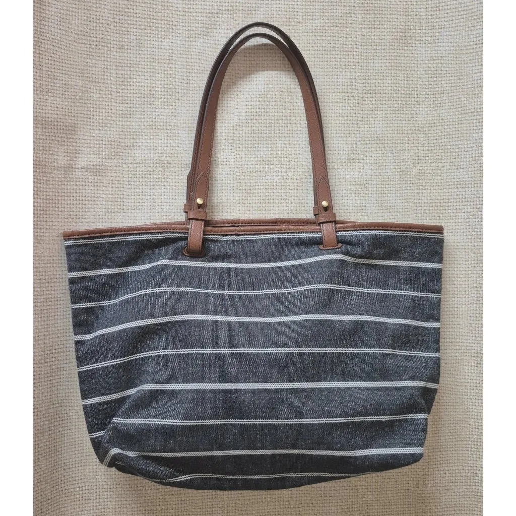 Fossil Gray White Striped Canvas Purse Bag Leather Trim & Adjustable Straps - Image 7
