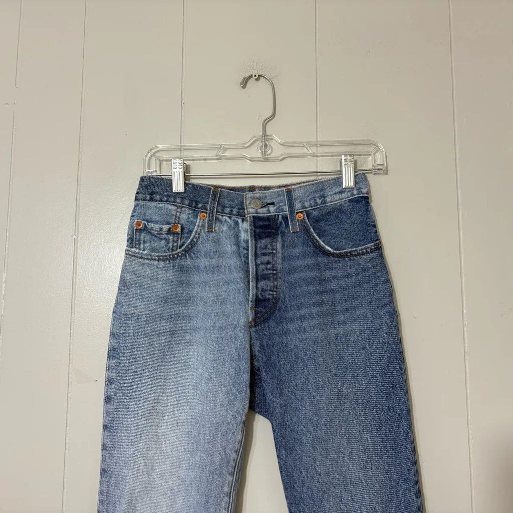 Levi’s 501 Two-Tone Women’s Jeans Size 24 100% Cotton Straight Leg Distressed - Image 6