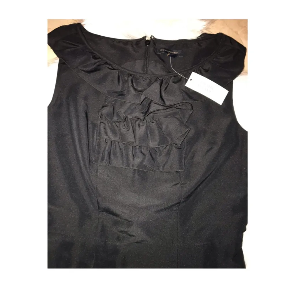 Banana Republic Ruffle Front Sheath Dress Size 2 - Image 4