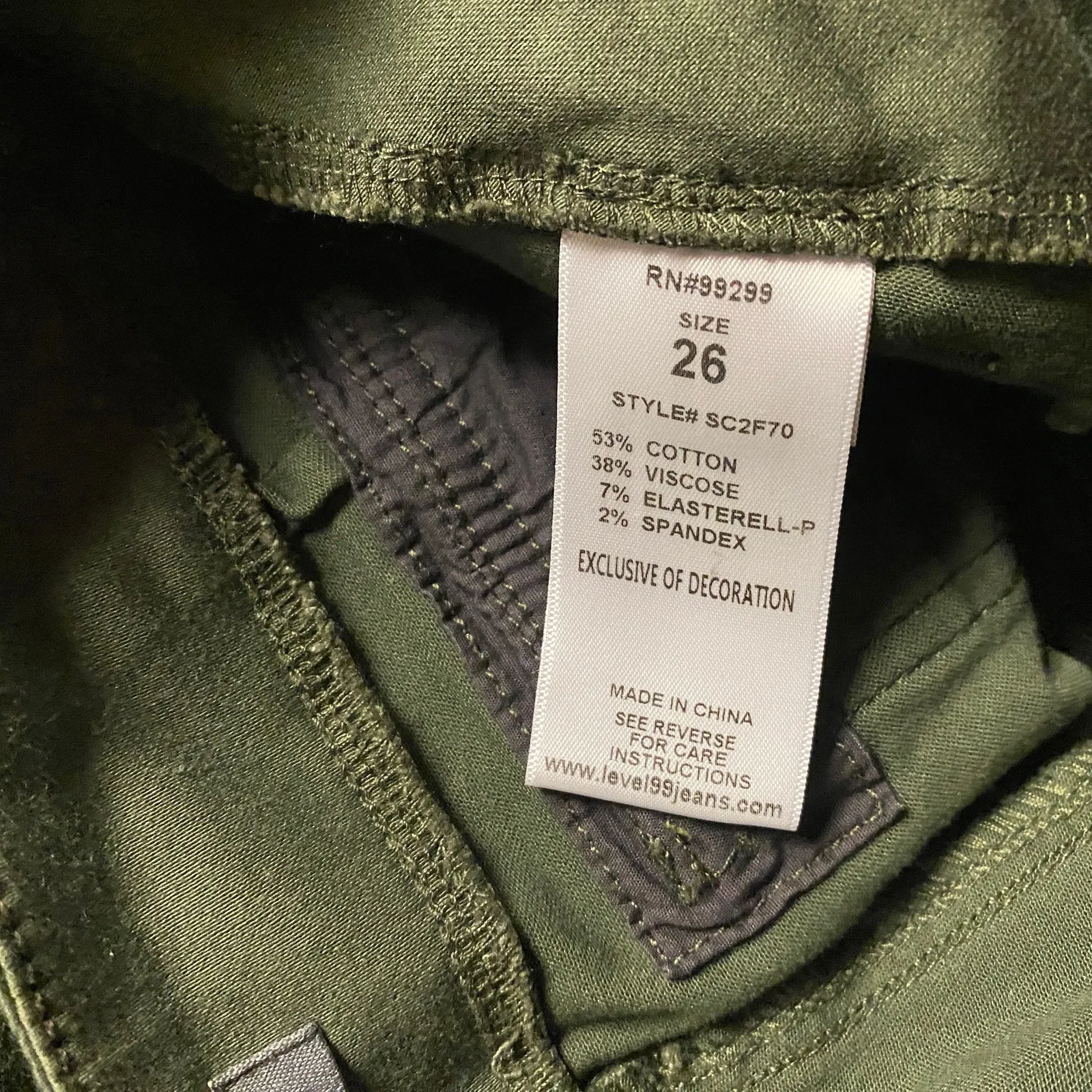 Level99 Woodland Green Skinny Leg Utility Cropped Pants Women's Size 26 - Image 8