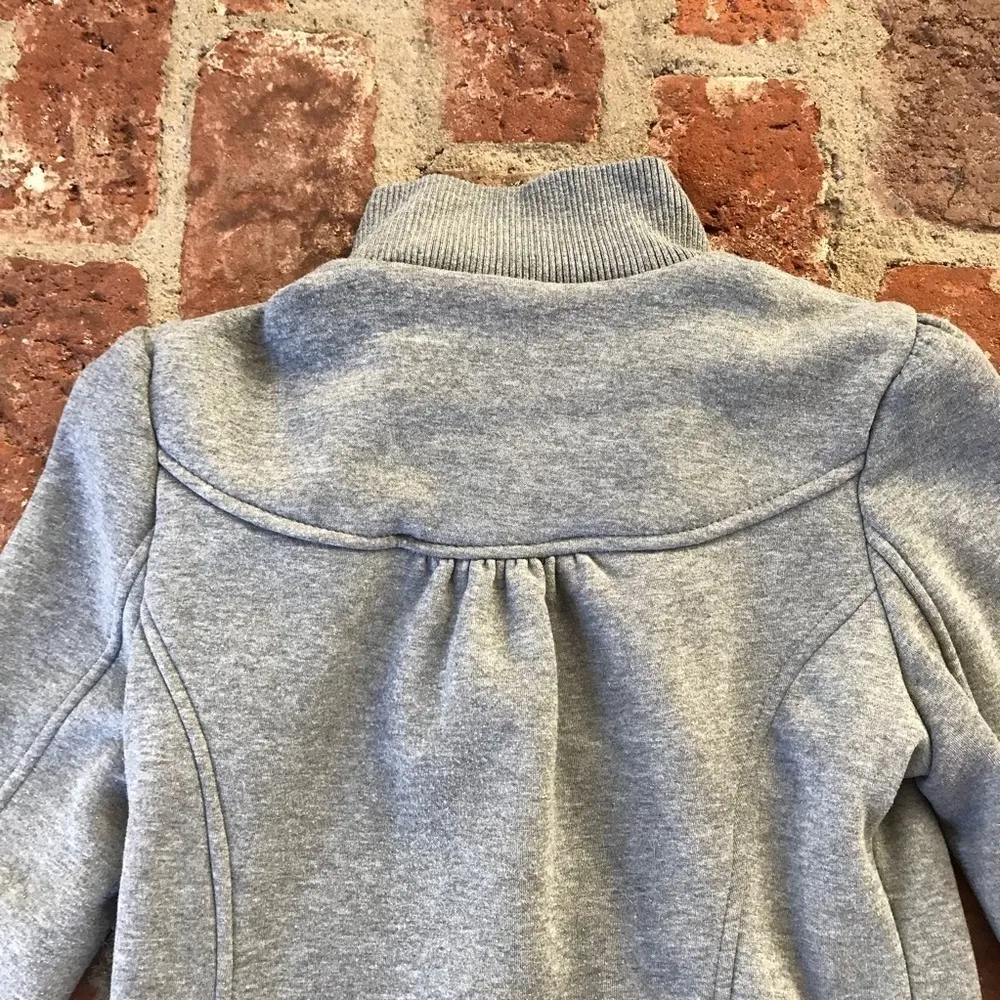 Ambiance Gray sweatshirt jacket size Medium - Image 6