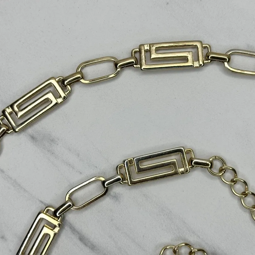 Greek Key Gold Tone Chain Belt One Size (OS) Adjustable Hook Closure ✨ - Image 4