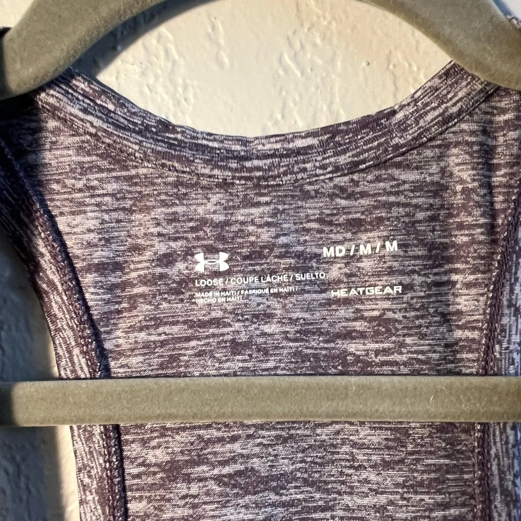 Under Armour Women's Purple Tank Top Medium Camo Print Loose Fit HeatGear - Image 3