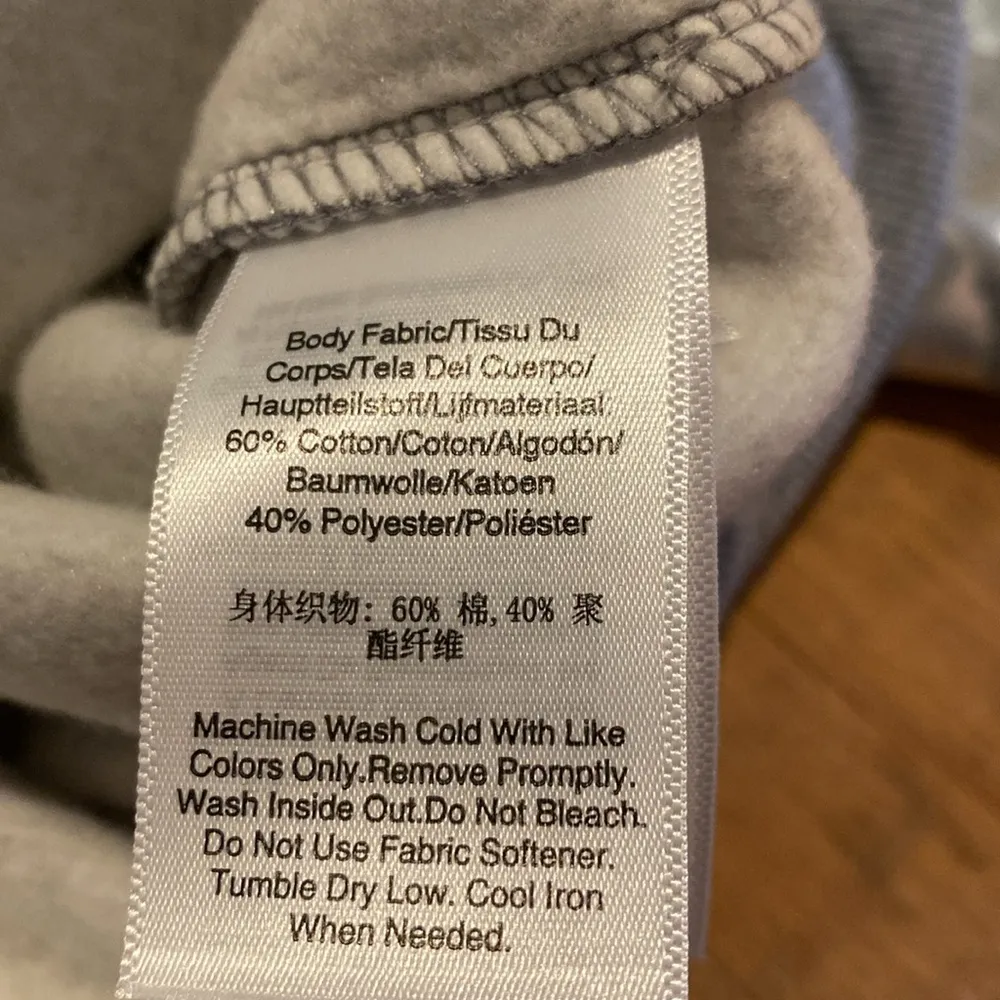 NWT DKNY SWEATSHIRT Women Grey Animal Print Fleece Silver Dots Size Medium Gray - Image 6