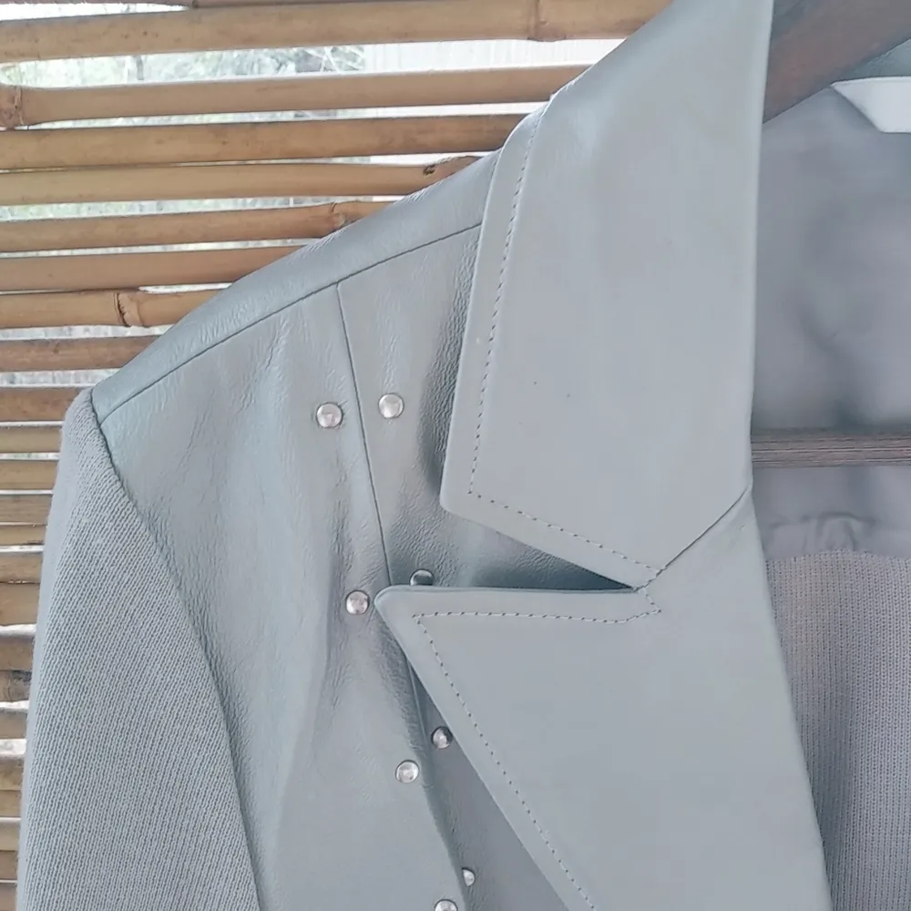 Nygard L Gray Silver Leather Zip Front  Sweater Jacket - Image 11