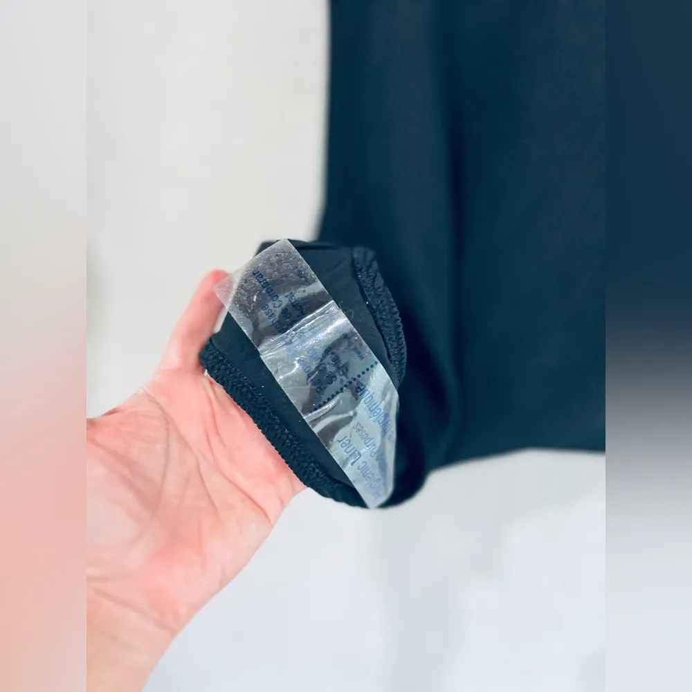 VICTORIA'S SECRET SWIM
Crinkle Scoop One-Piece Swimsuit size L NWT - Image 4