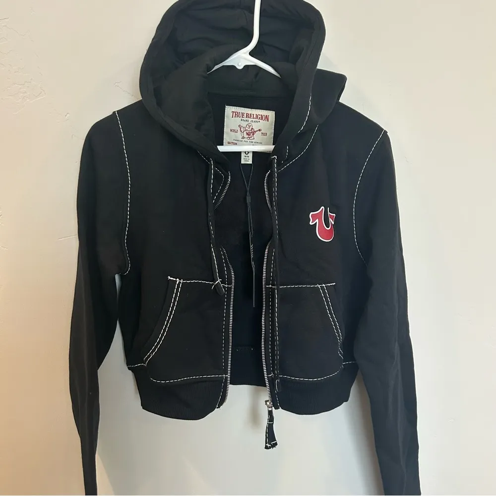 Women’s True Religion Shruken Zip Up Hoodie Big T, Black, Medium - Image 7