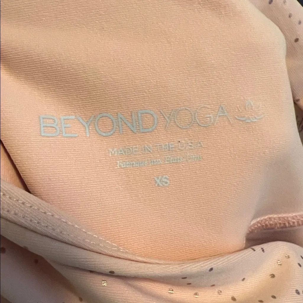Beyond Yoga Shine Leggings Pink/Gold Print Size XS NWT - Image 7