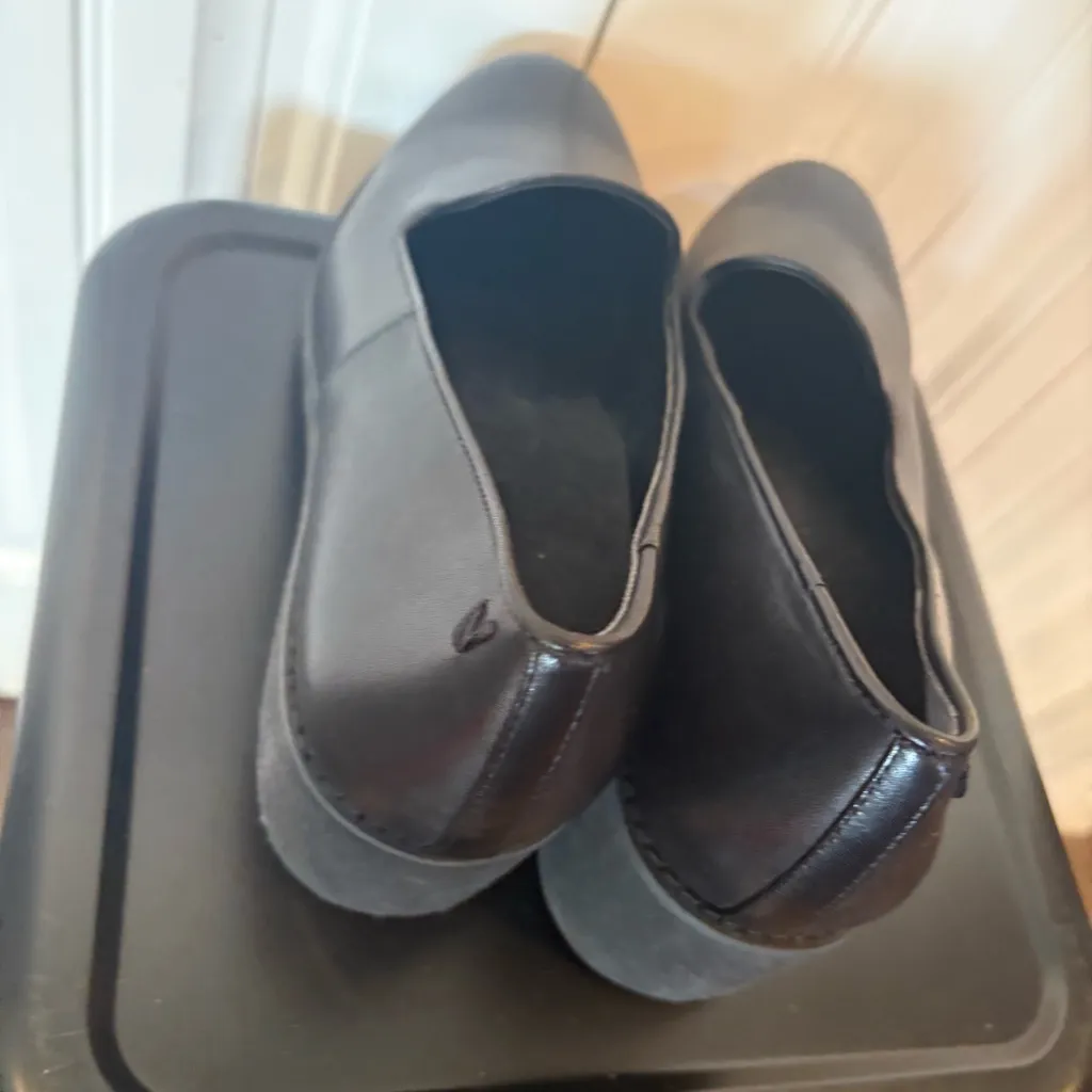 Vionic Black Water Resistant Willow Wedge Size 12 - Image 5