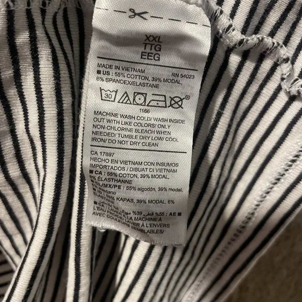 Old Navy Shirt Womens XXL 2X Stripped Black White Short Sleeve Tee Tshirt Crew - Image 4