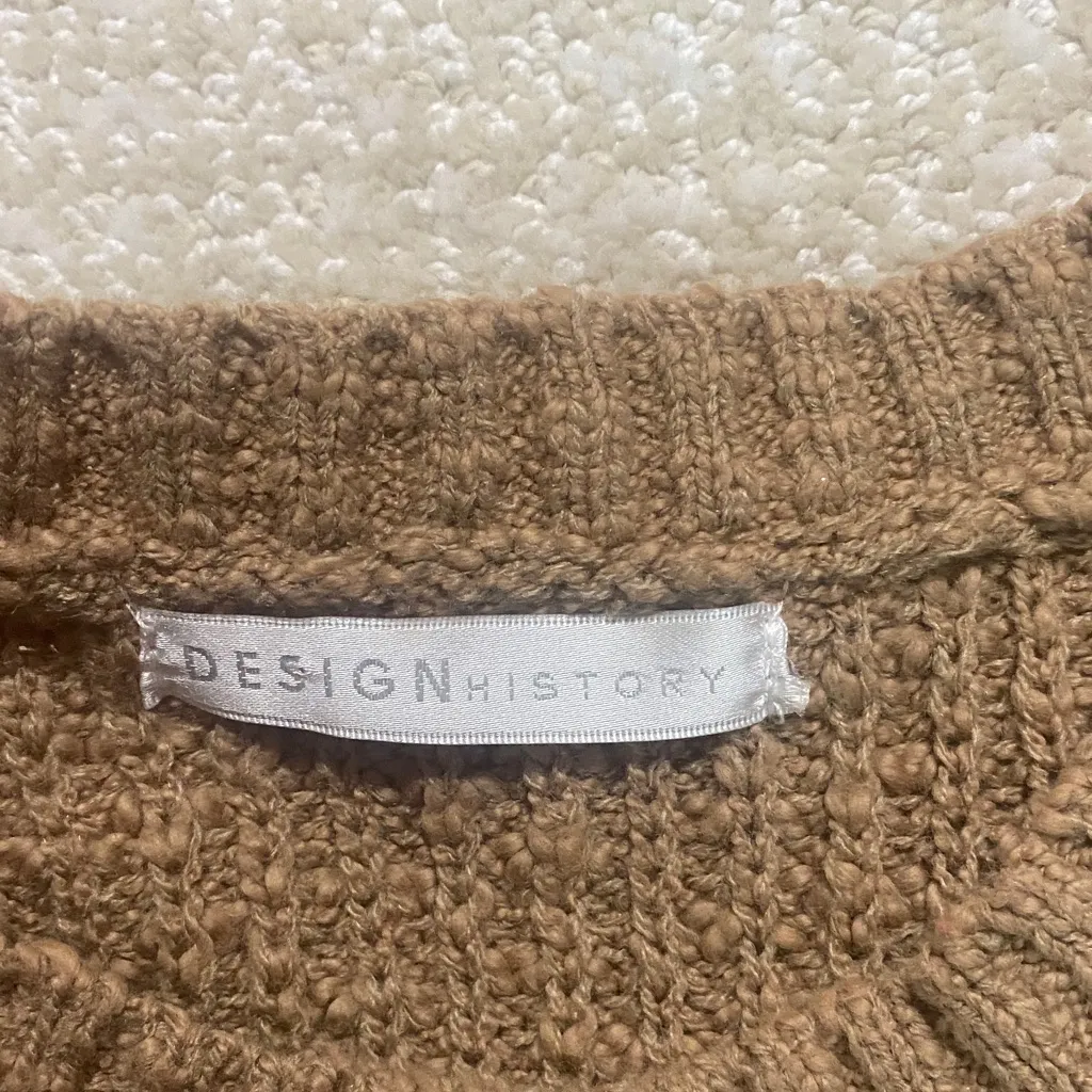 Design History Tan Sleeveless Knit Sweater - Image 7