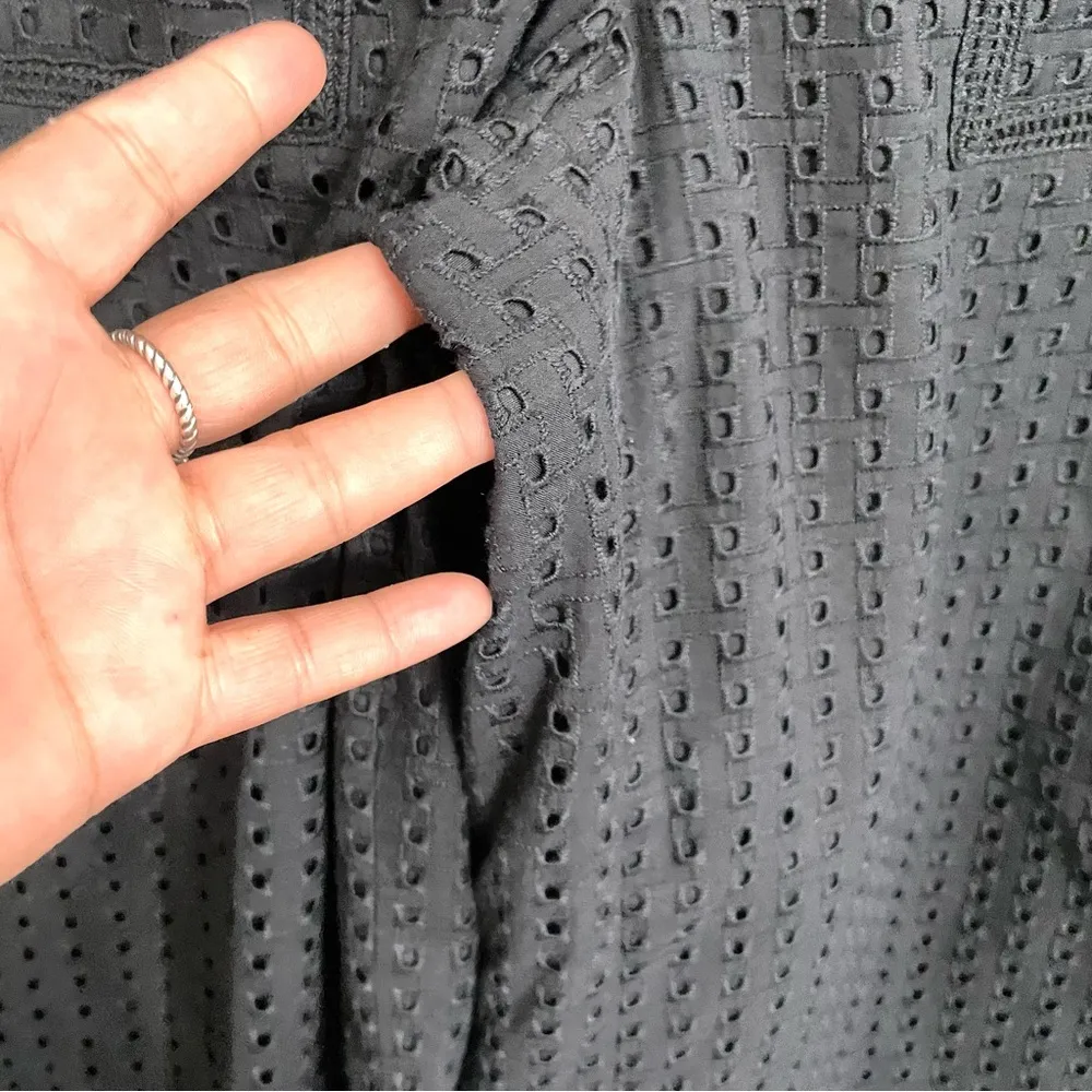 Ann Taylor Womens Pants Black Wide Leg Crop Eyelet Culottes Classic Size 4 - Image 7