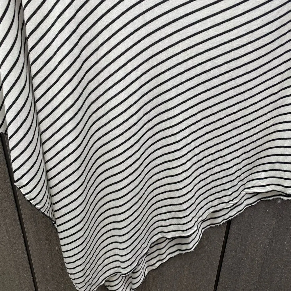 Striped Asymmetrical Nursing‎ Cape Size undefined - Image 3