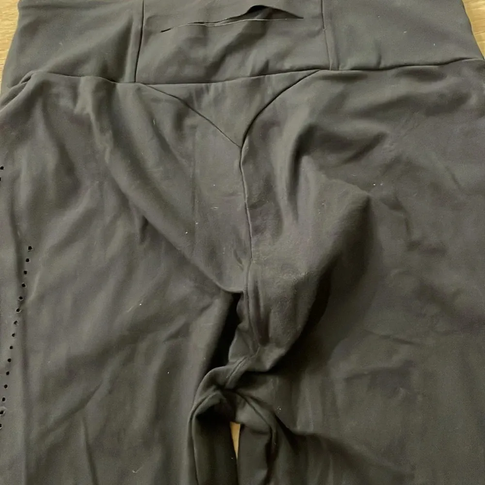 Gymshark Black Training Leggings - Image 4