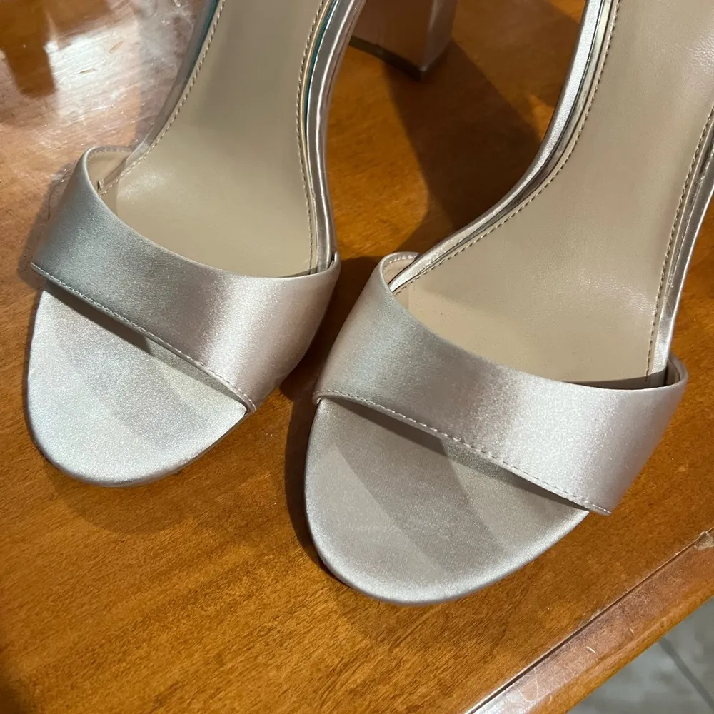 Badgley Mischka Collection Louise Beige Ankle Strap Open Toe Sandal Heel - Image 3