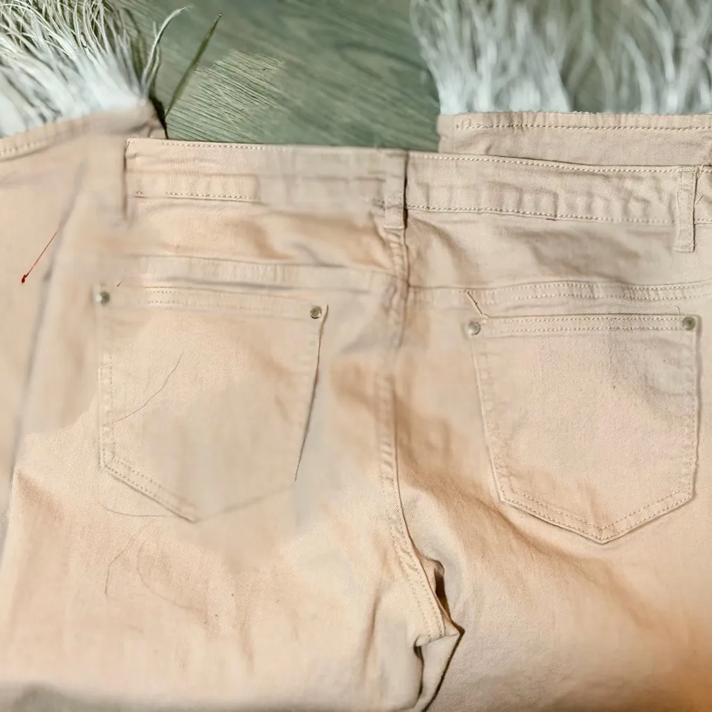 V Christina Peach Cropped Jeans with Fringe Size 12 26 inch inseam 30 w Fringe Pink - Image 3