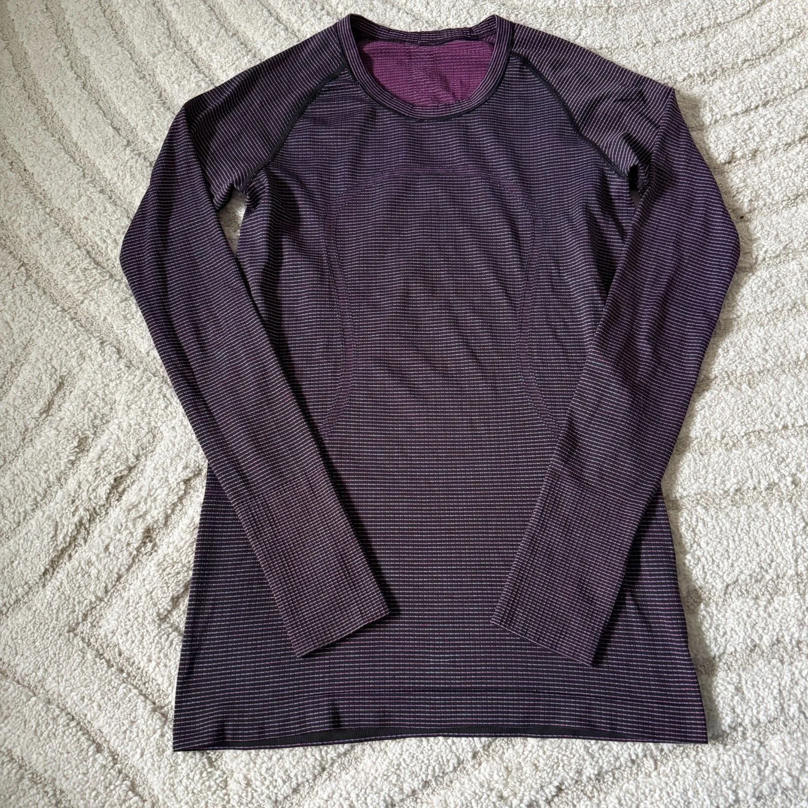 Lululemon Swiftly Tech Long Sleeve Crew Size 8 - Image 2