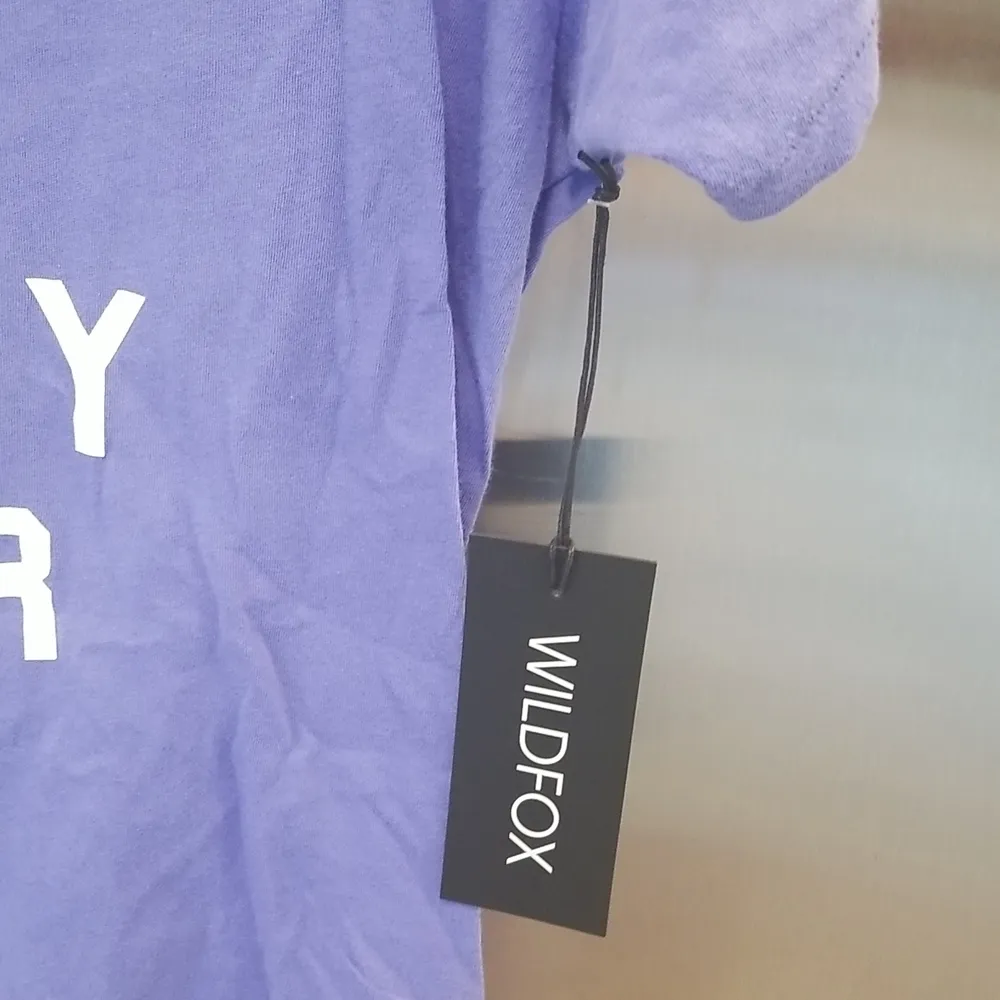 💕WILDFOX💕 Every Hour is Happy Hour Graphic Tee M - Image 6