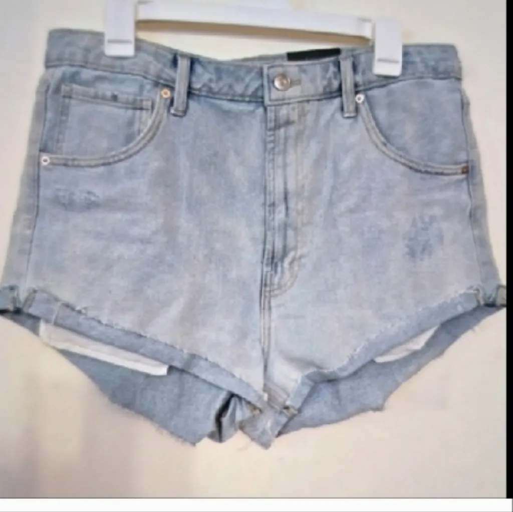 Wild Fable Light Blue Denim Shorts Sz 6  & Eco Warrior White Tee Sz M - Image 9