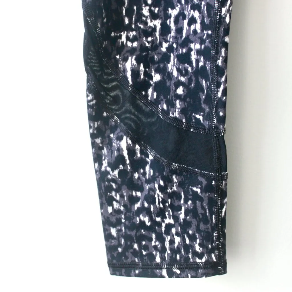 Gaiam Dark Purple Black Sheer Speckled Cheetah Print Cropped Leggings Small - Image 2