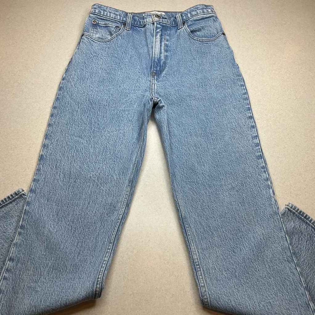 A&F 90’s Straight Jean 28 Regular‎ Ultra High Rise Medium Wash NWOT - Image 4