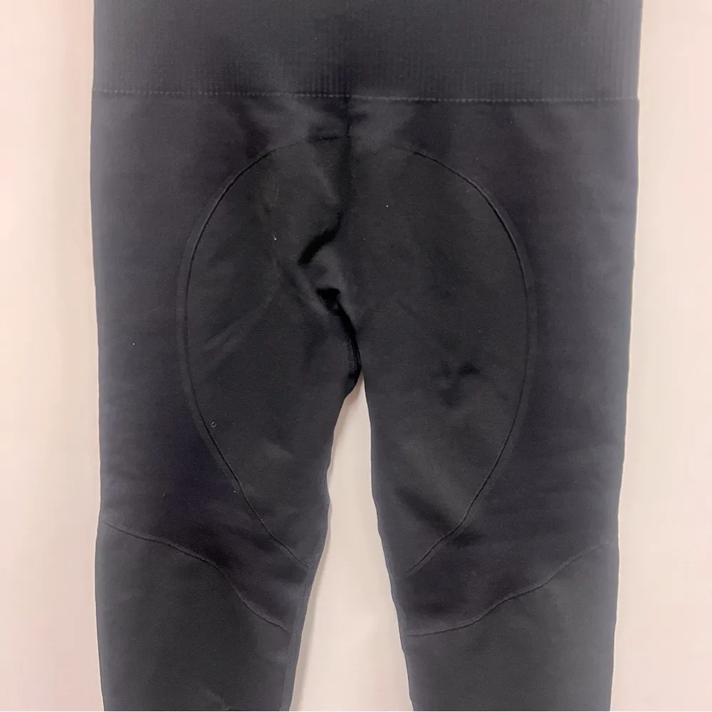 Flex compression leggings, black 24” inseam size medium - Image 7
