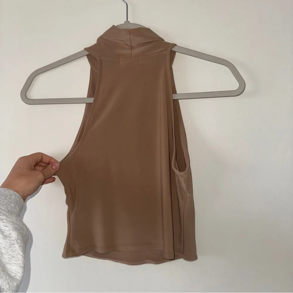 NWOT Nordstrom Open Edit Brown Tan Tank Top Sleeveless Mock Neck Small - Image 5