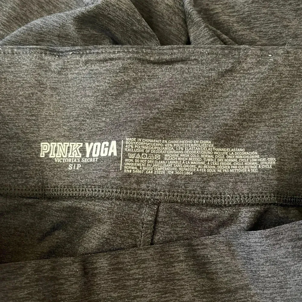 Women’s PINK Victoria’s Secret yoga leggings, gray heather w/pink stripe Small - Image 4