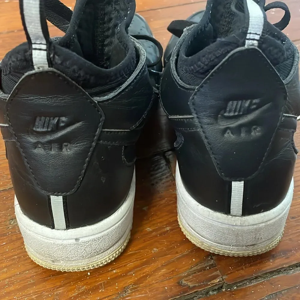 Nike Air Force One Black and White Sneaker Tennis Shoes size 7 CS - Image 3