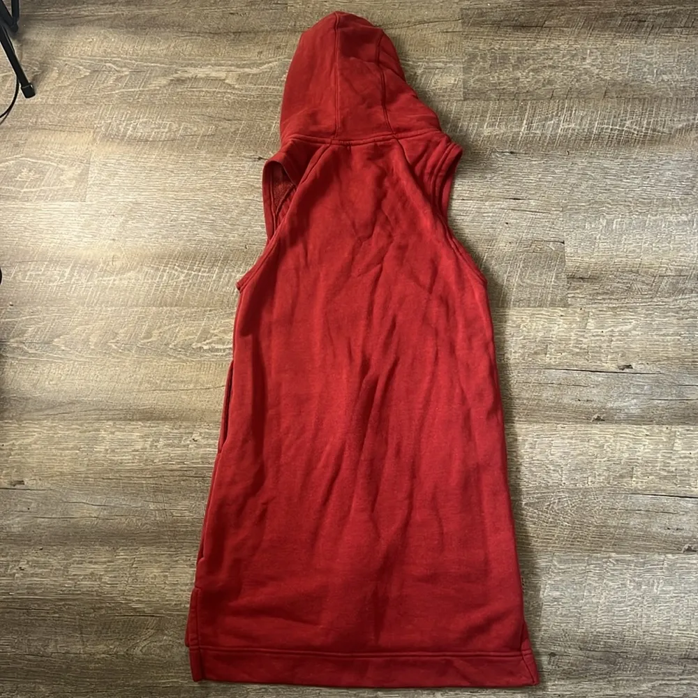 Women’s Nike Red Sportswear Modern Vest Schwarz Size Small - Image 4