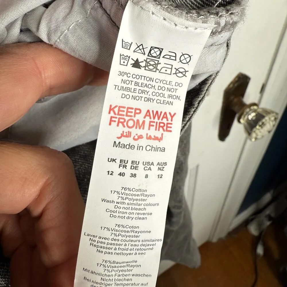 Prettylittlething Petite Washed Gray Dip Back Waist Boyfriend Jeans W1057 Sz 8 - Image 11