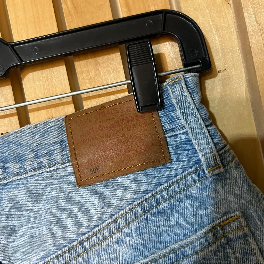 Levi's 501 Original Denim High Rise Shorts Light Wash Size 25 - Image 2