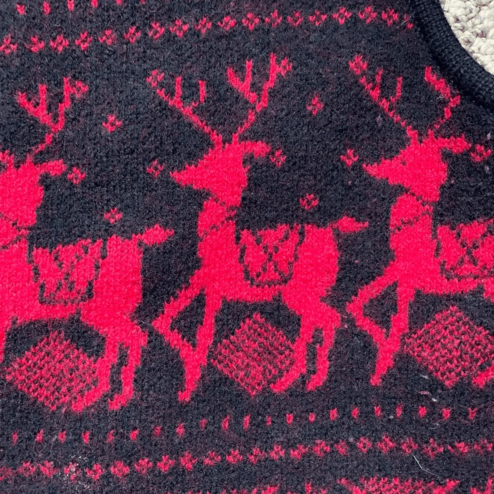 Vintage 90s Telluride Clothing Co Burgundy Black Wool Reindeer Knit Sweater Vest Size L - Image 8