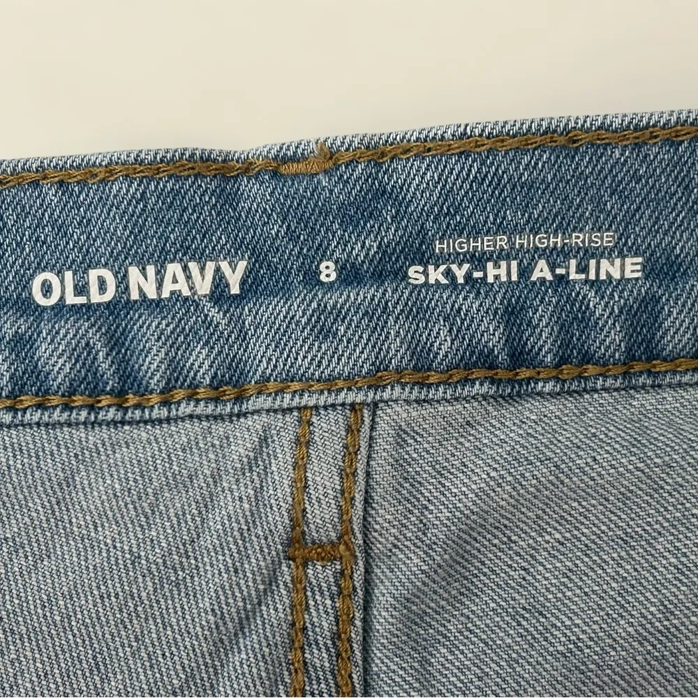 Old Navy Higher High-Rise Shorts - Image 5