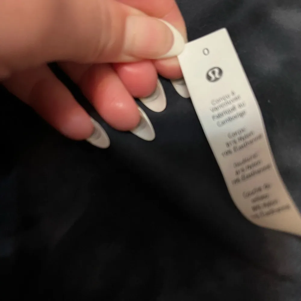 🍋🍋 RARE ALIGN TANK - Image 6