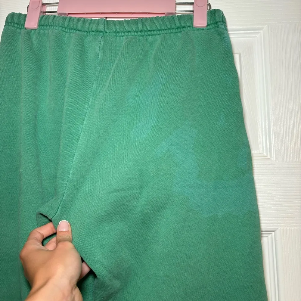 Aritzia Superworld Green Sweatpants - Image 11