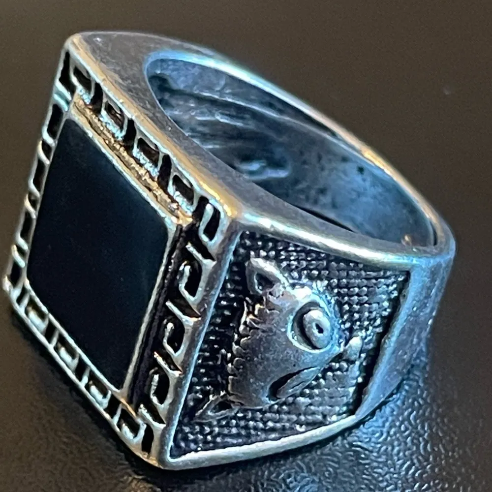 Vintage fox black obsidian S925 antique silver ring size 8 - Image 3