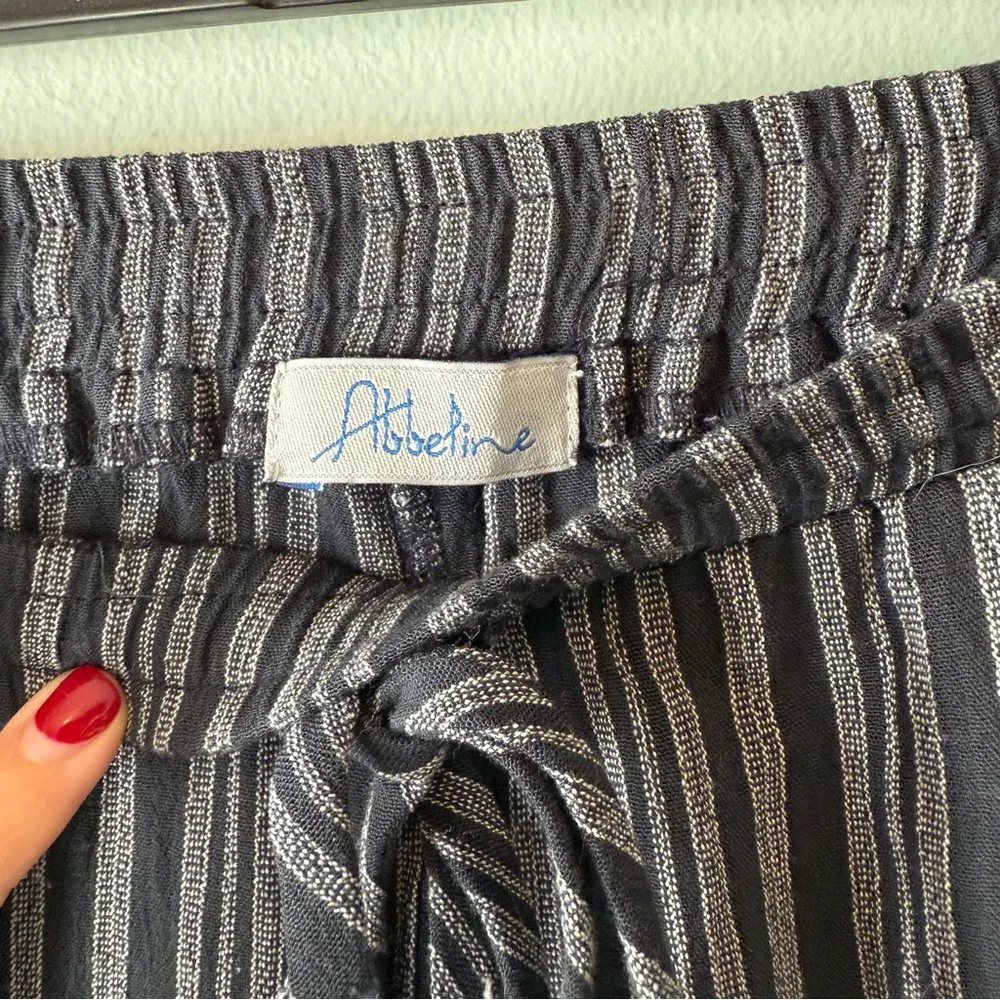 Abbeline Navy and White Striped Cropped Pants South Moon Under - Image 3