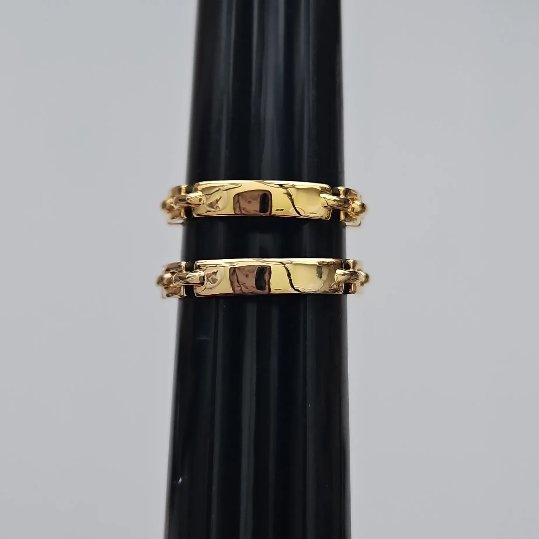 Moissanite Chain Link Ring, Yellow Gold Size 6 - Image 4