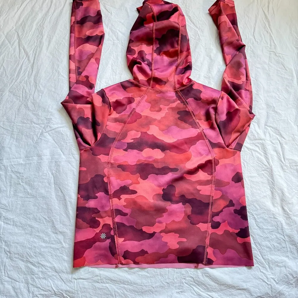 Pinnacle Cropped Red Camo Hoodie Size Medium - Image 4