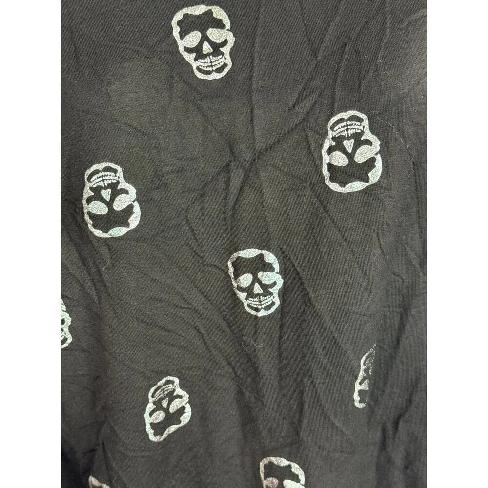 For The Republic Women's‎ Skull Print Long Sleeve Sweatshirt Estimated MEDIUM - Image 2