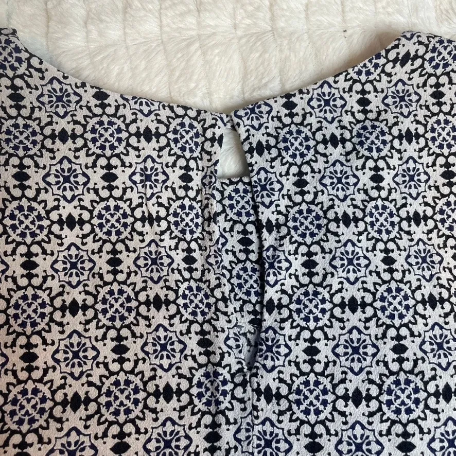 H&M Black White Short Sleeve Blouse 6 Small‎ Work Office Dress Shirt - Image 4