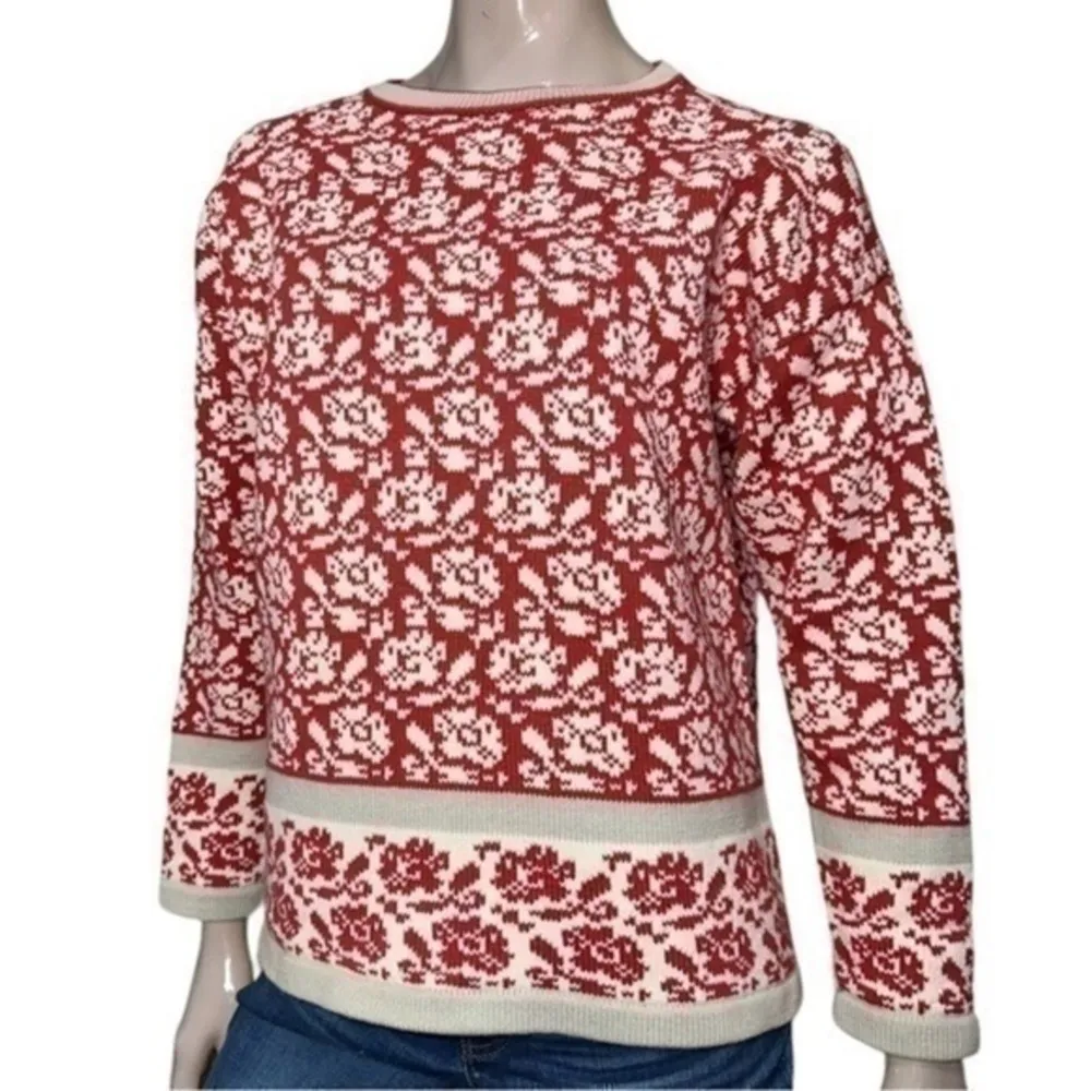 Erica Wilson Women’s Size M Red White Floral Printed Knit Pullover Sweater Size M - Image 2